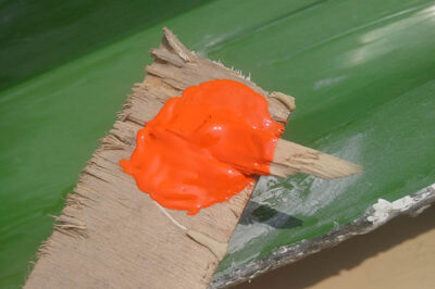 如何修补玻璃钢模具表面划痕（模具胶衣修复方法）