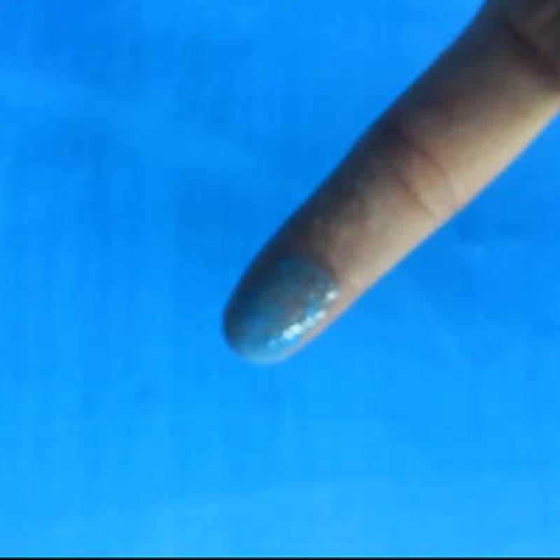 胶衣掉色——局部有颜料析出