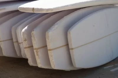 可以用聚氨酯泡沫做冲浪板吗？