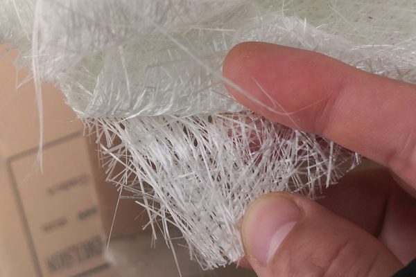 做玻璃钢部件全用玻璃纤维毡可以吗？