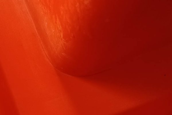 新玻璃钢模具胶衣有裂痕咋回事？