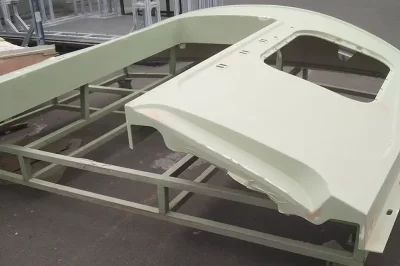 高铁玻璃钢部件