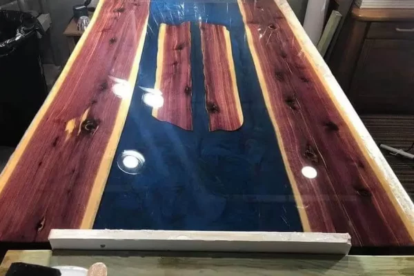 环氧树脂气味大不大（树脂气味怎么快速去除）