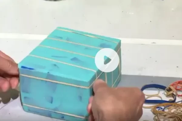 浇注聚氨酯手工浇注视频