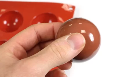 树脂中加入铜粉的作用是什么？