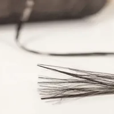 碳纤维的特性（常见碳纤维层压板设计与金属的特性表）