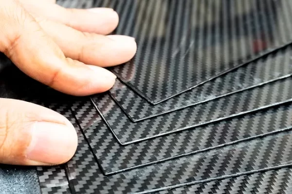 碳纤维板的强度如何？