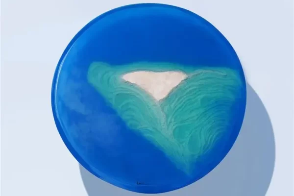 我什么时候可以浇上一层新的环氧树脂？我可以湿对湿工作吗？