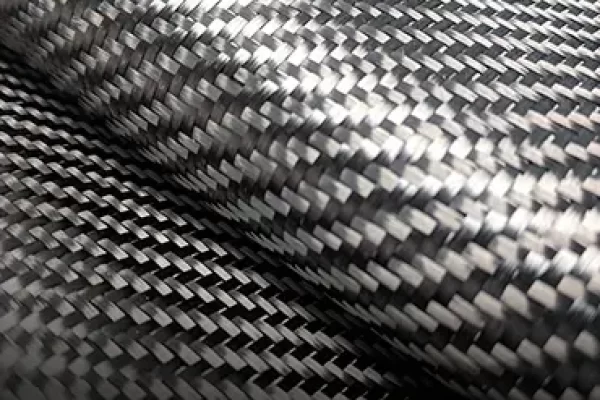 钛和碳哪个更硬？