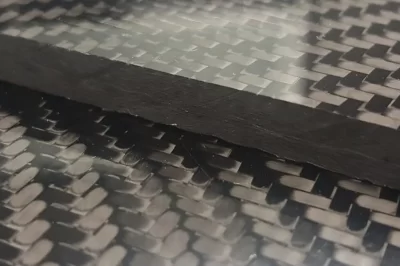 我可以用丙酮清洗碳纤维吗？