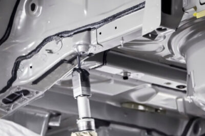 金属胶粘剂（不同类型金属胶的粘合解决方案）