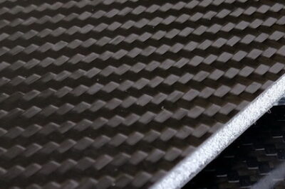 夹芯板与碳纤维板有何不同？