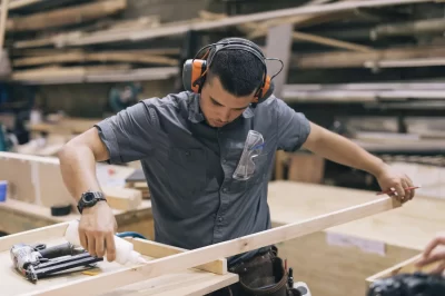 粘合剂和胶水的历史（粘合剂和胶水 - 什么粘着？）