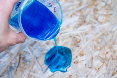 当进行浇注（10-15mm）时，环氧树脂固化基材会因收缩翘曲吗？