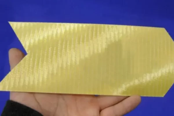 如何正确修剪 Kevlar 部件