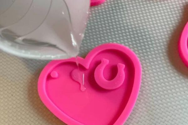 您必须决定是否需要浇铸树脂或涂层树脂