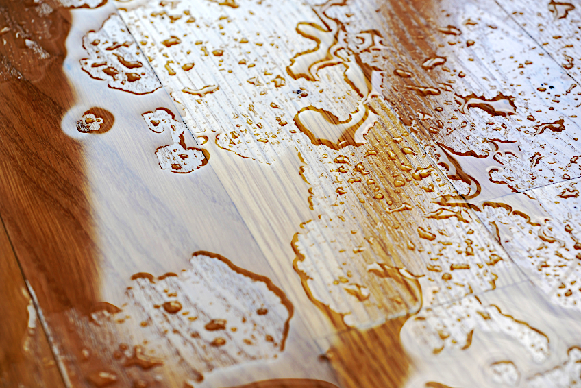 在木头上使用蜂蜡的优点和缺点是什么？