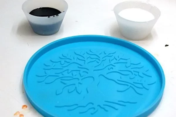 聚氨酯可以添加任何东西使其抗紫外线吗？