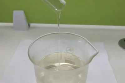 能将金属粉末混合到聚氨酯树脂中以产生冷铸金属饰面？