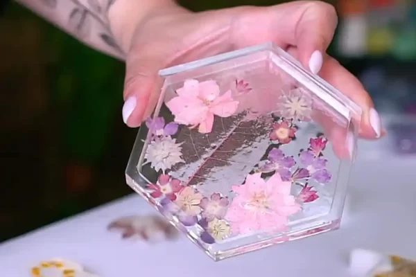 环氧树脂适合户外永久性使用吗？