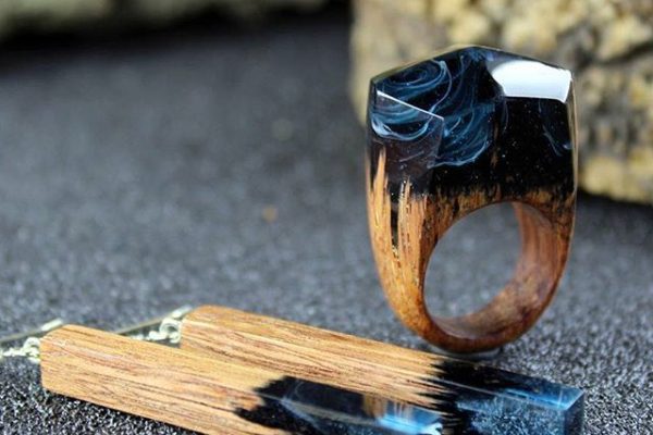 环氧树脂使用之前是否需要底漆？