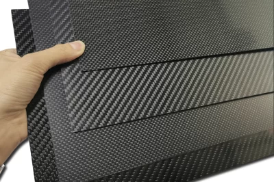 湿法手糊单面光碳纤维平板（经济聚酯树脂/碳纤维面板）