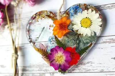 环氧树脂铸造教程：在环氧树脂中嵌入花朵