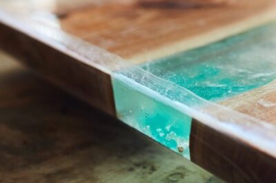 是否可以在树脂中撒上发光粉？