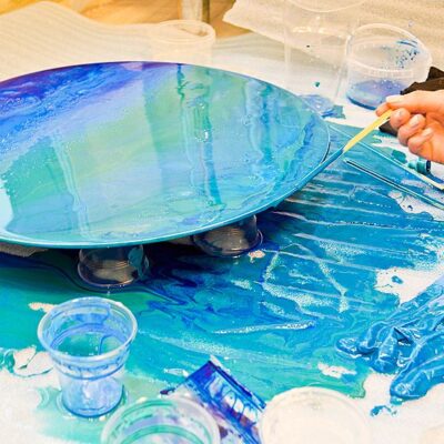 如何给树脂模型上色