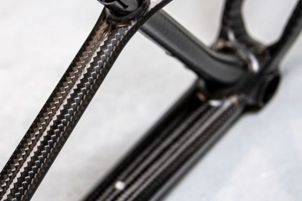 碳纤维生产和碳纤维部件：基础知识是什么？