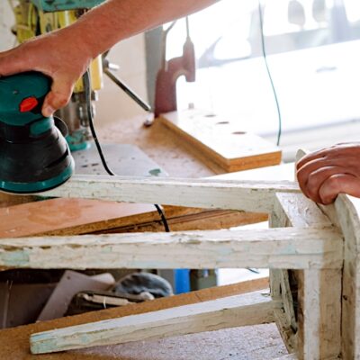 木头上的丙烯颜料很难去除吗？