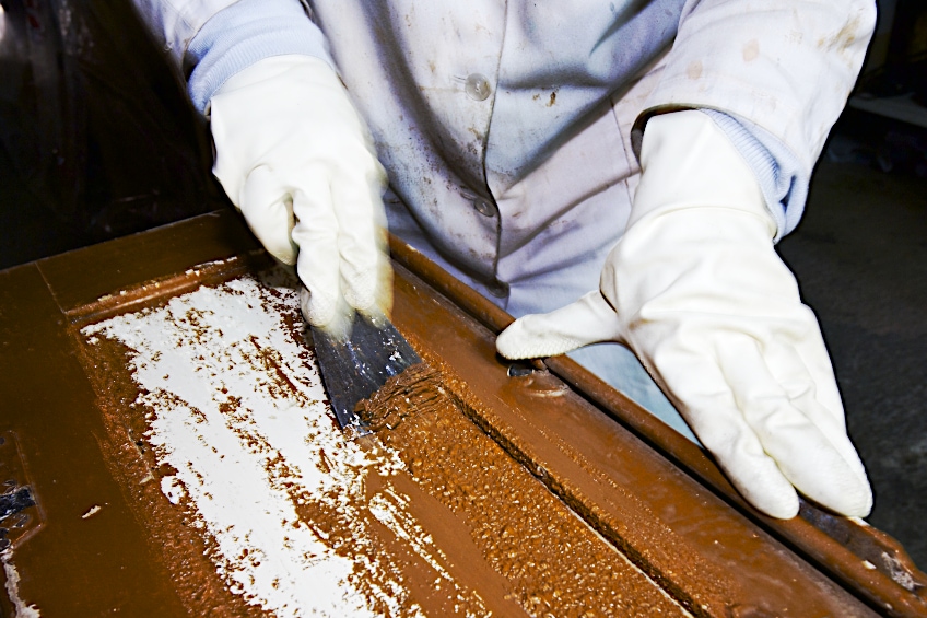 如何去除木头上的丙烯酸漆？