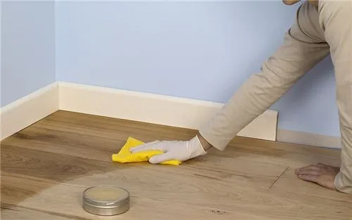 你能打磨地板蜡吗？