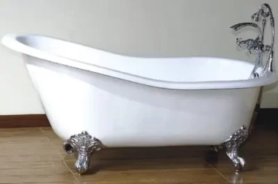 如何修复玻璃纤维热水浴缸中的裂缝？