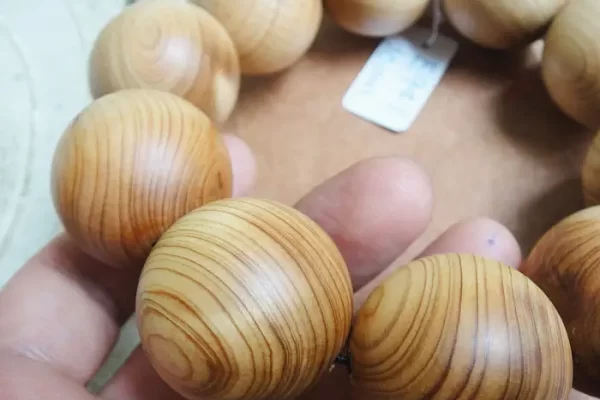 如何给柏木染色？