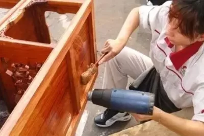 如何粉刷一件木家具？