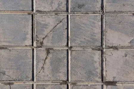 如何使用模板将混凝土涂成看起来像瓷砖？