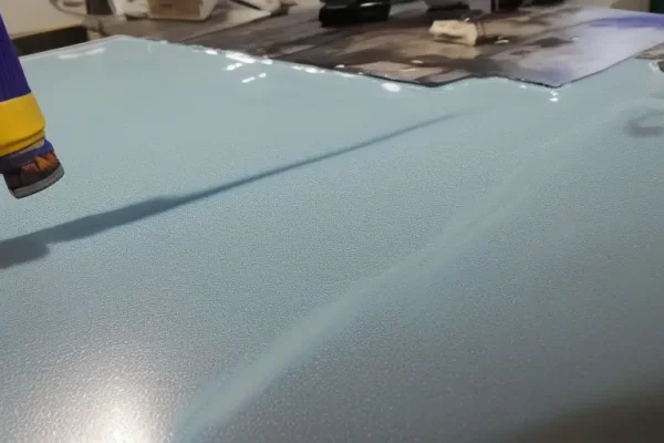 环氧树脂上涂清漆