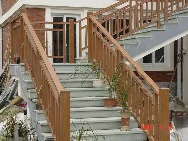 室外木楼梯的最佳涂料类型