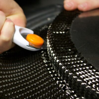 CFRP 复合材料：优点和缺点