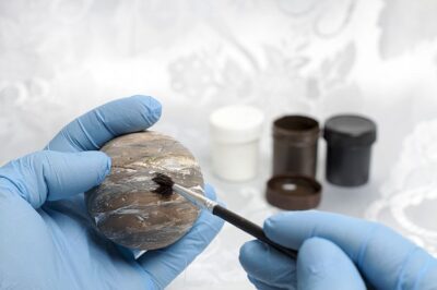 如何修复树脂上的针孔？