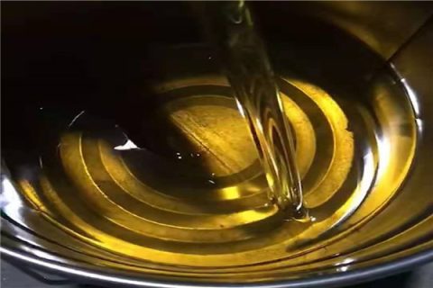 你应该分层浇注树脂吗？