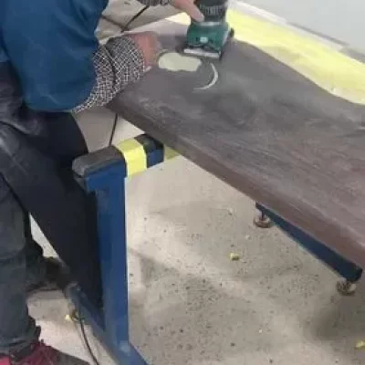 如何倒树脂桌？