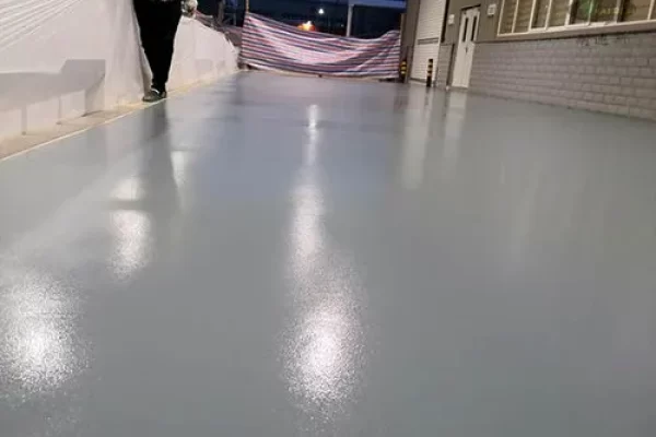 环氧地坪在阳光下会变热吗？