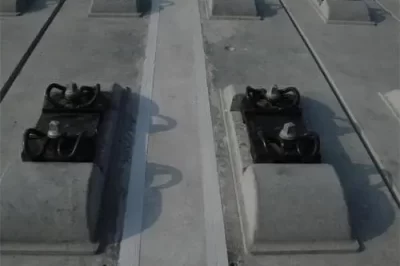 如何清洁环氧灌浆料？