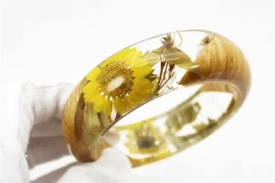 你能用环氧树脂干花吗？