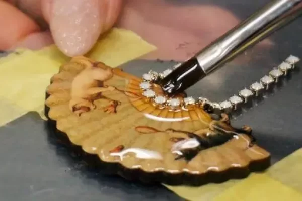 你能把树脂倒在照片上吗？