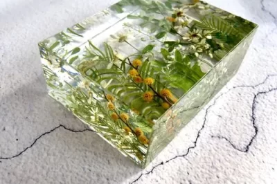 用树脂密封照片怎么做？