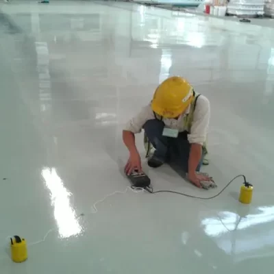 如何修复环氧树脂上的白点？