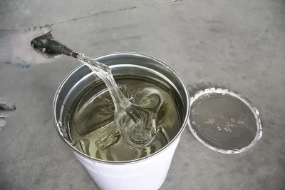 能把环氧树脂倒在阳光下晒吗？